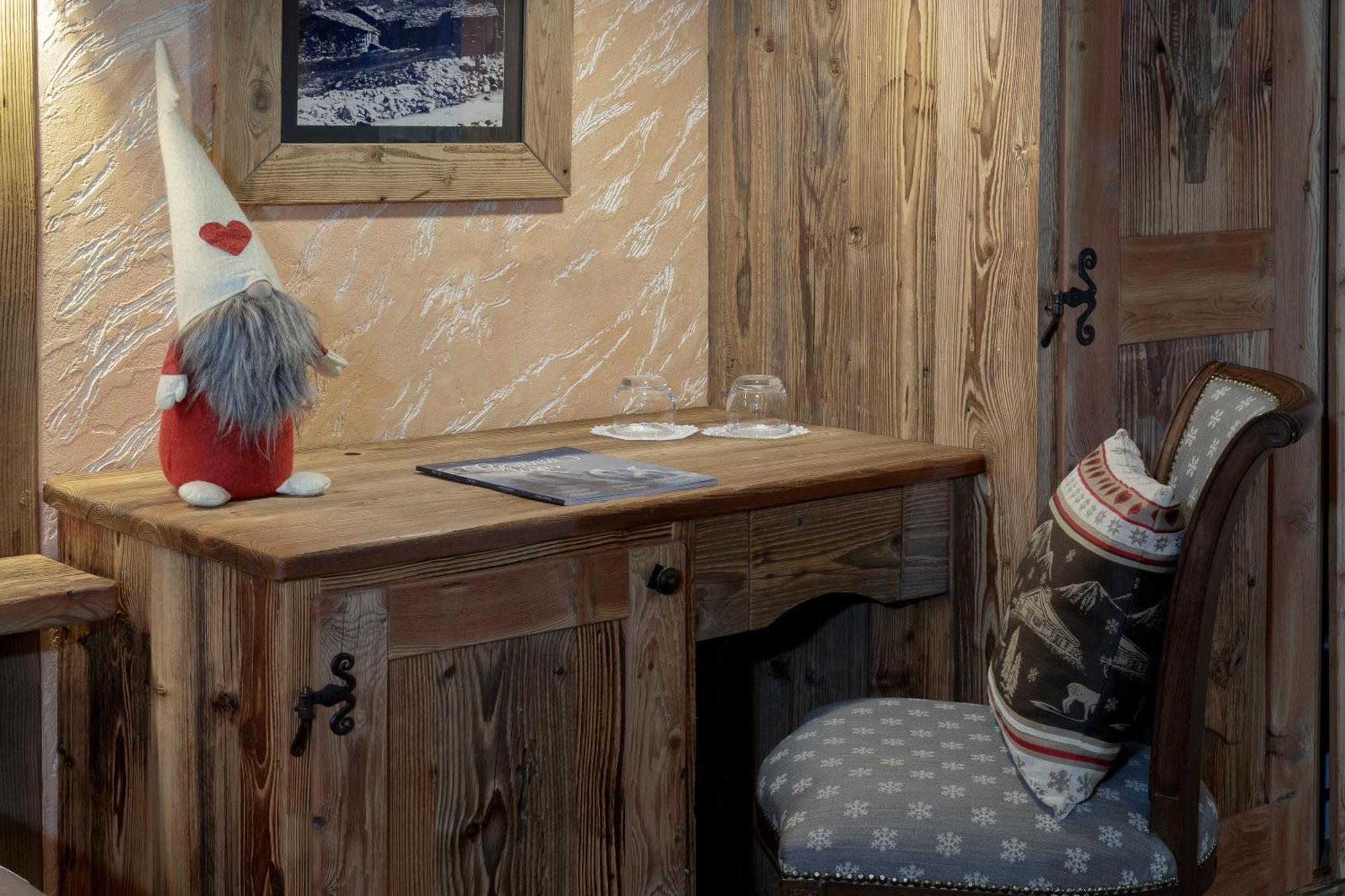 Chalet Matterhorn Francois - Central Ski Chalet With Spa And Breakfast, 100Mt Lift 브루일서비니아 외부 사진