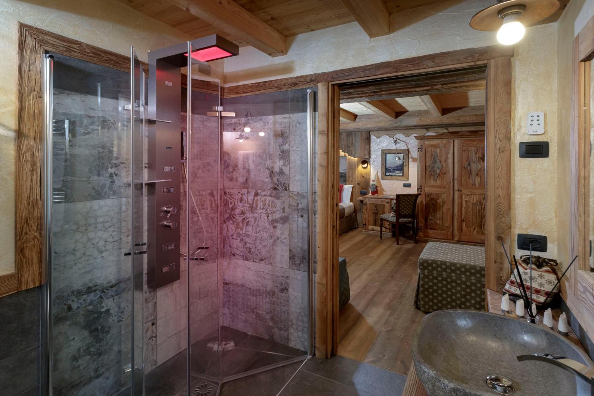 Chalet Matterhorn Francois - Central Ski Chalet With Spa And Breakfast, 100Mt Lift 브루일서비니아 외부 사진
