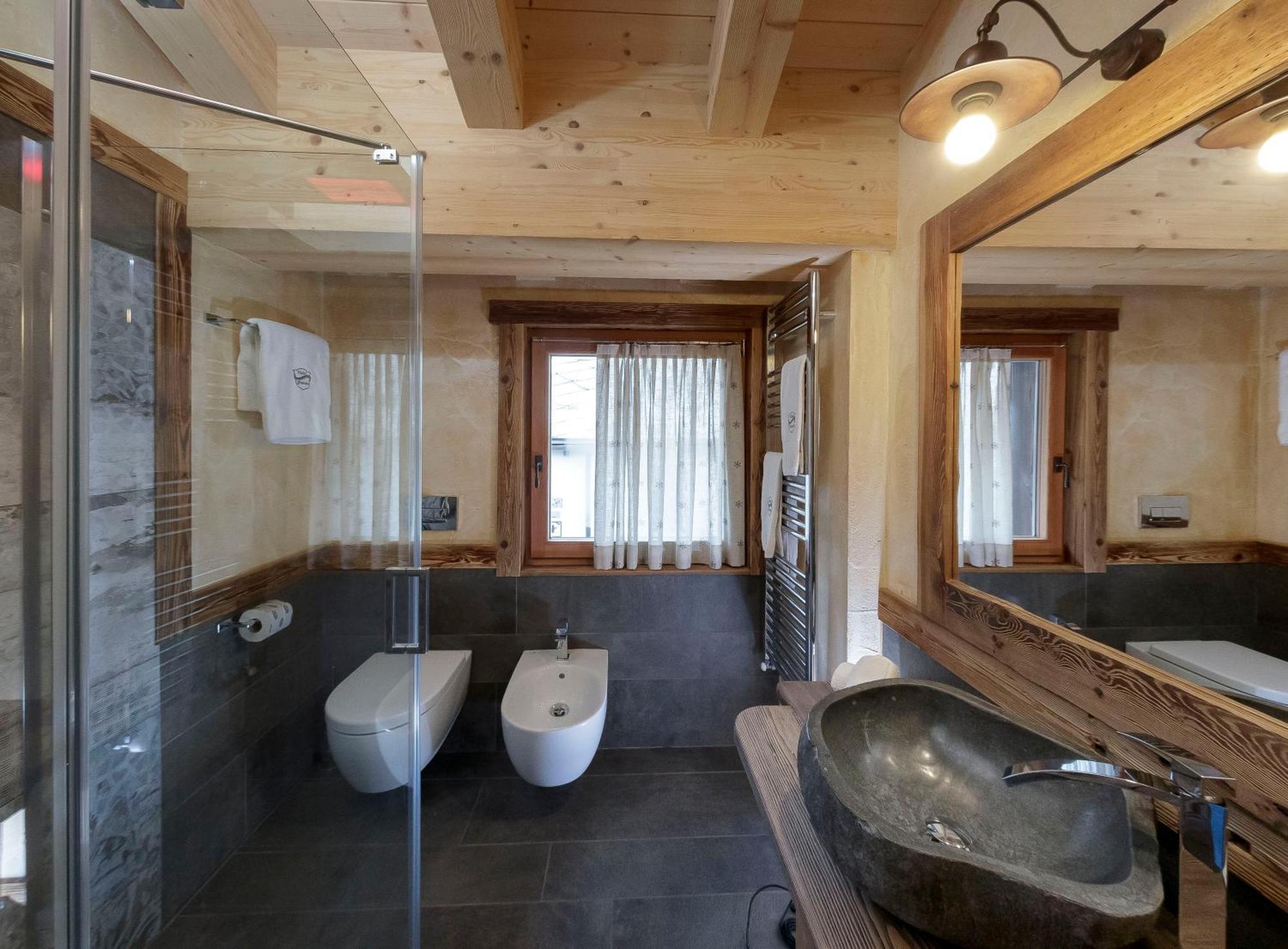 Chalet Matterhorn Francois - Central Ski Chalet With Spa And Breakfast, 100Mt Lift 브루일서비니아 외부 사진